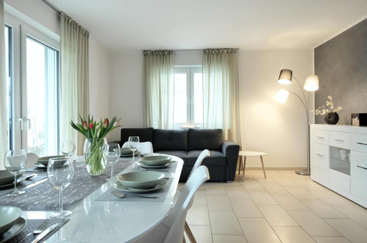 Modern Wohnen I Smart Tv I Terrasse I 2X Parkplatz I 2 Schlafzimmer I 6 Schlafplaetze Bad Oeynhausen Esterno foto